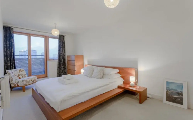 2 Bedroom Apartment Near Stepney Green