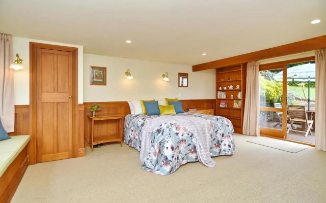 Otahuna Hideaway - Christchurch Holiday Homes