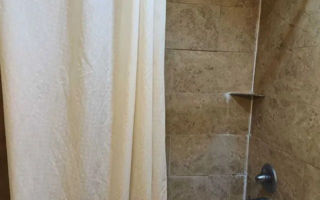 Westwood Inn Extended Stay by OYO Gonzales TX