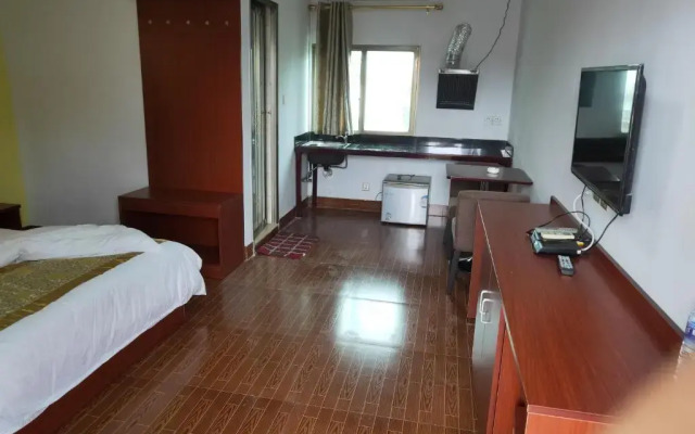 Chong Ti Hotel