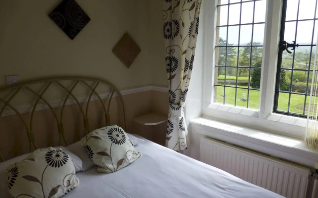 Maes Manor Hotel