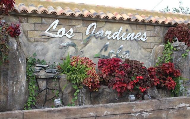 Los Jardines De Lola