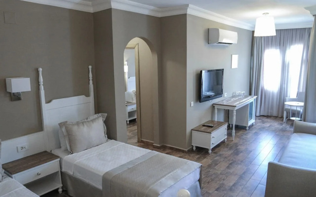 Olbios Marina Resort