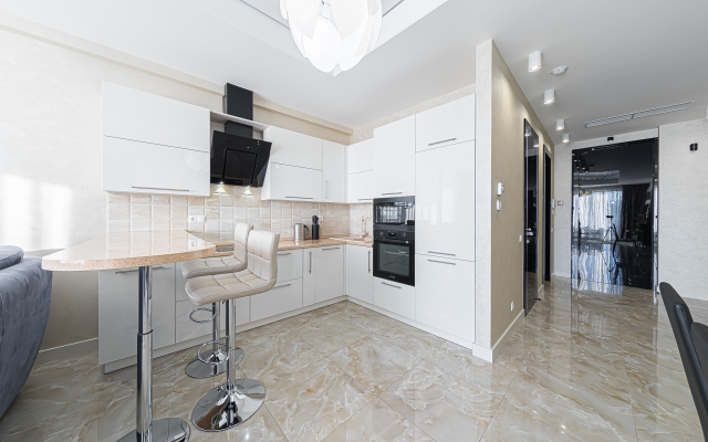 Sotis Galaxy on Kurortny Avenue 105