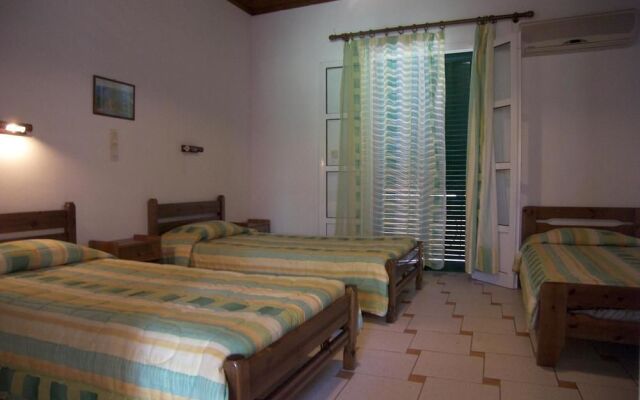 Helena Apartments & Villas