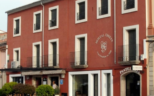 Hostal - Restaurante Emilia