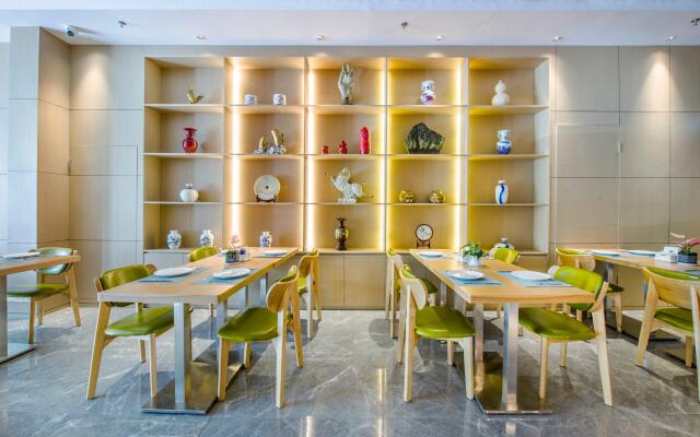 Holiday Inn Express Shenzhen Nanshan by IHG