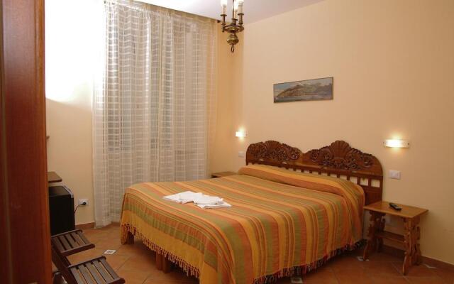 DolceVita Sorrento Guest House