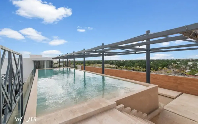2 BR Apartment With Spacious Loft Close From Beach Zone