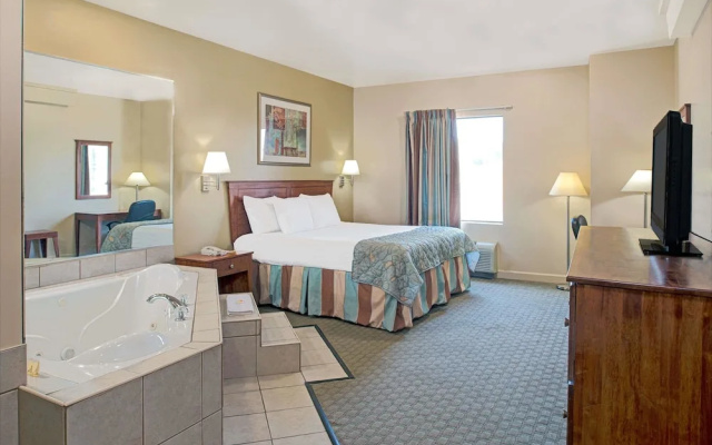Days Inn by Wyndham Downtown St. Louis