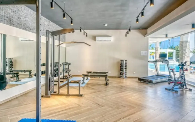 Beauty Apartment From Steps To The Beach F41