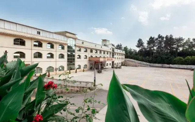 Senlin Hotel