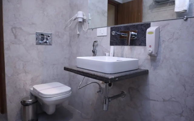 Hotel Sharda Residency