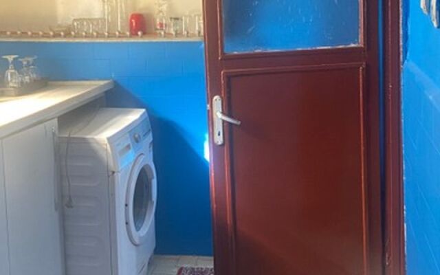 Rosa Hostel