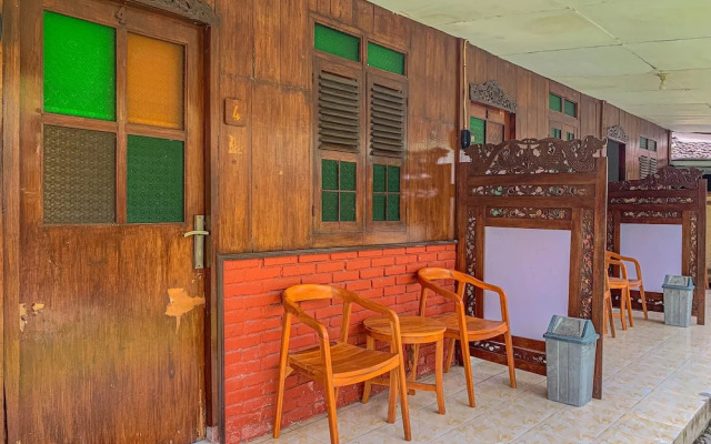 Carla Garden Villa