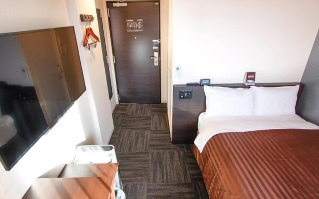 Hotel Livemax Osaka Kadoma