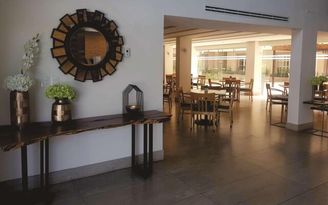Best Western Plus Monterrey Colon