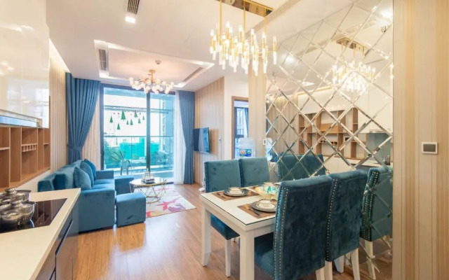 Sunny Vinhomes Metropolis Apartment
