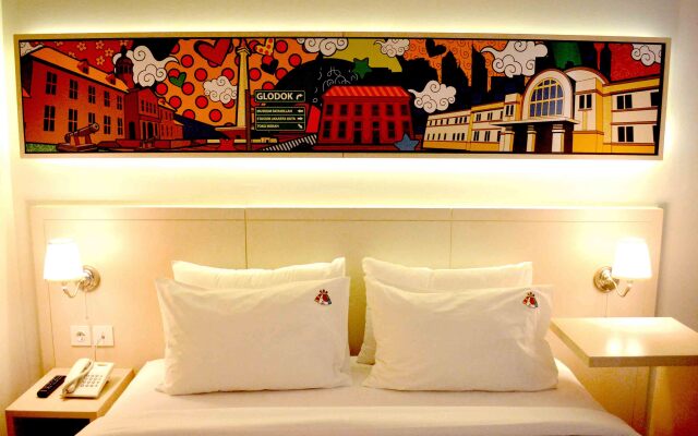 MaxOne Signature Glodok Jakarta
