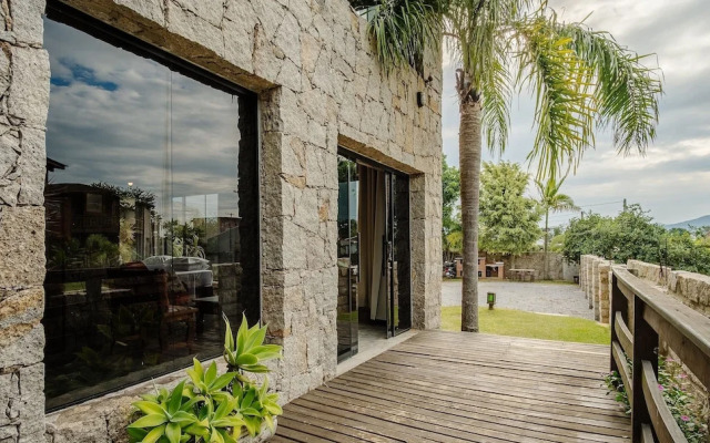 Complete Studios in Imbituba Beach - PRN