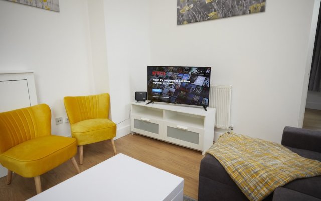 Lovely 2 Bedroom Apartment On Shirley Road In Southampton With Free Parking