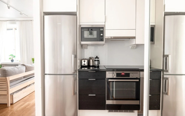 2ndhomes Cozy & Modern Top Floor Home