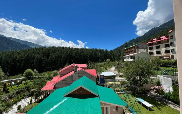 OYO Premium Log Huts