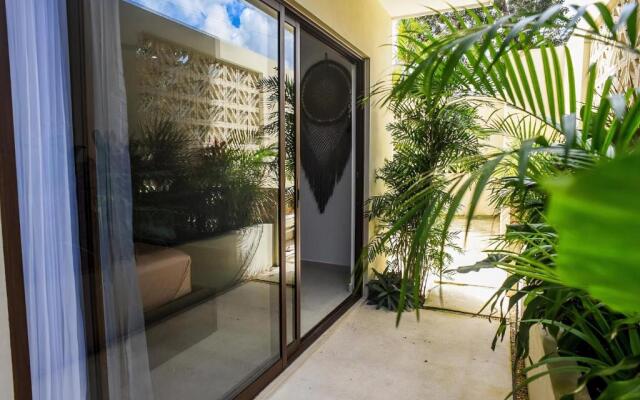 Apartment and Penthouse Blue Luxury Kukulkan Tulum