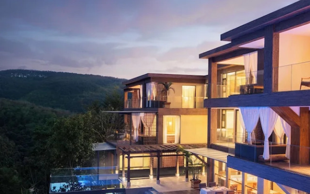 Jinghong Bood Panorama Resort Inn