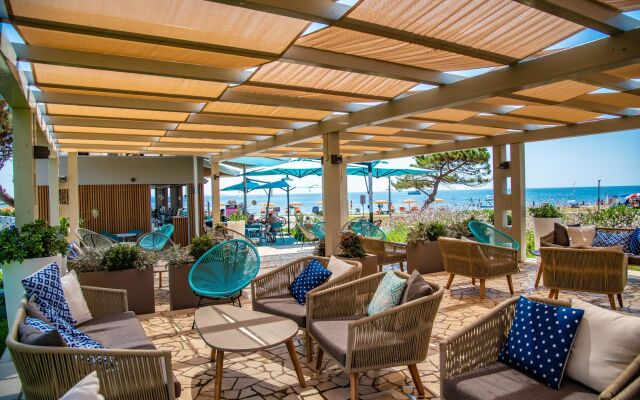 Arena Grand Kazela Camping Homes