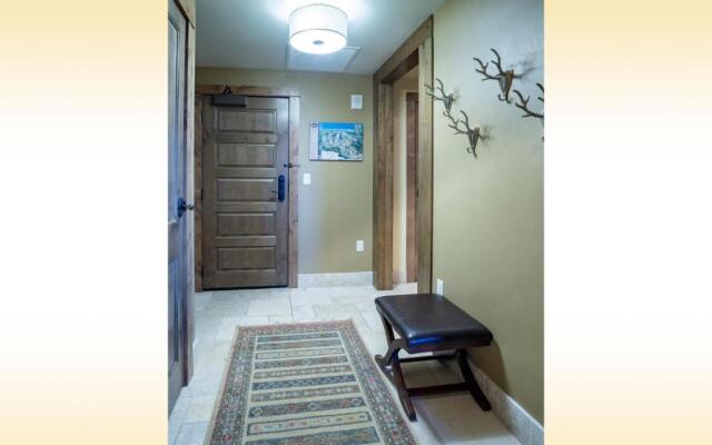 Edgemont 2401 - Luxury Ski-in Ski-out Condo