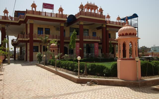 OYO Flagship 37189 Hotel Pink Haveli