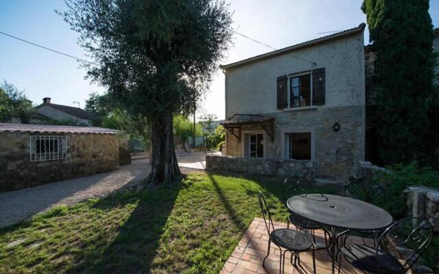 Studio indépendant dans mas provencal