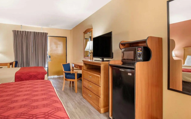 Days Inn Evergreen