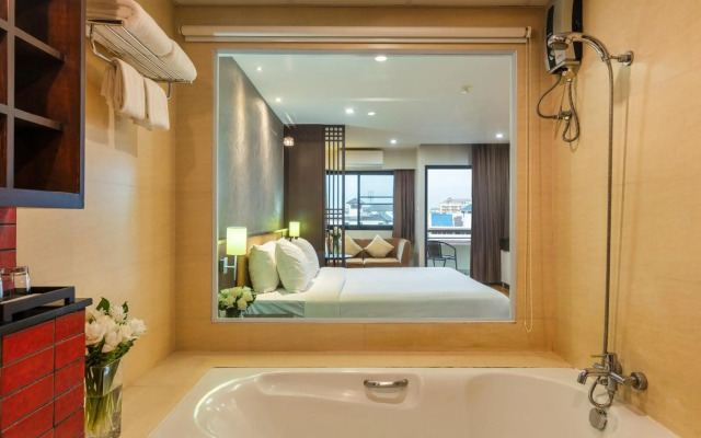 The Grand Napat