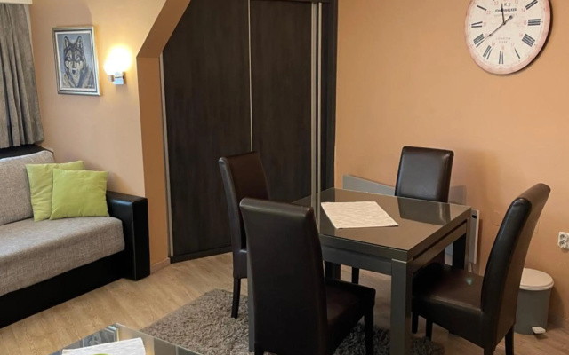 Apartment Brvenik Plus