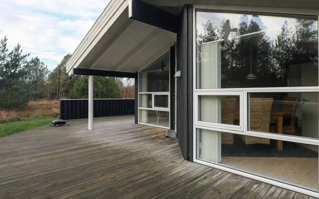 6 Person Holiday Home in Jerup