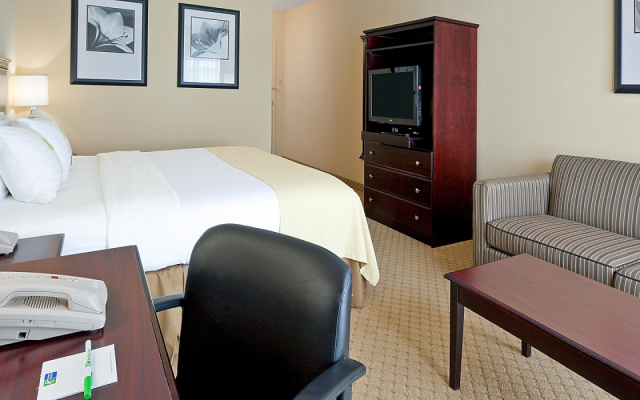 Holiday Inn South Plainfield-Piscataway, an IHG Hotel