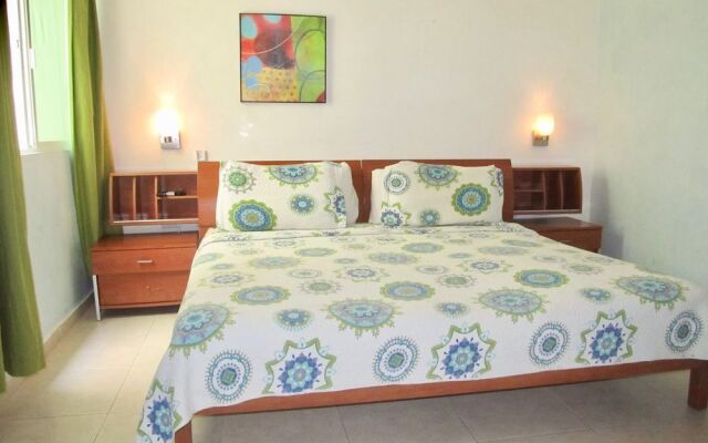 Las Olas downtown Condos by Playa Paradise