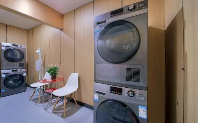 Home Inn Huaxuan (Beijing Huilongguan East Street Subway Station)