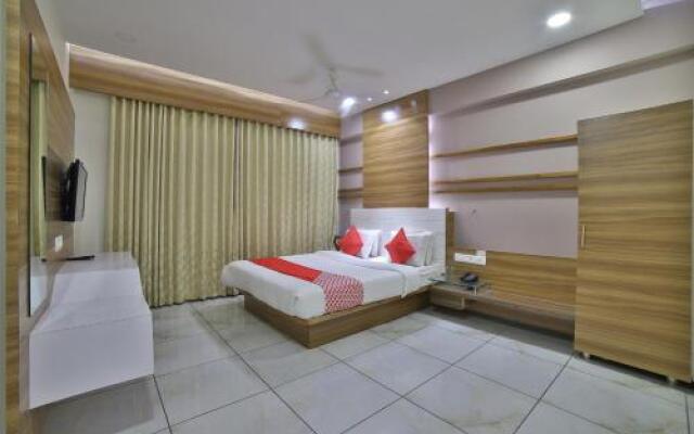 OYO 28294 Hotel Milan Food Court