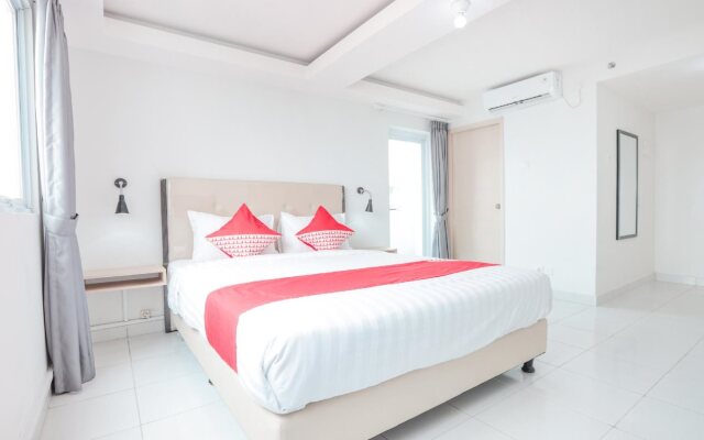 OYO Flagship 210 Amethyst Kemayoran Near RSUD Pademangan