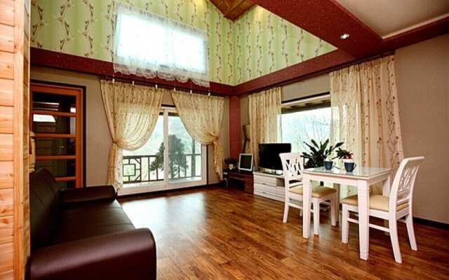 Seasonal Sky Pension