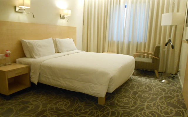 Lemon Tree Hotel, Pune