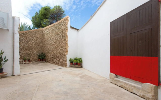 Apartment 4 People in Ground Floor