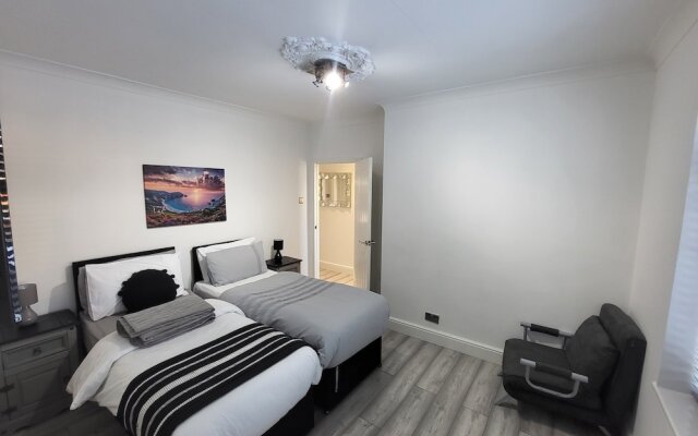 Top Luxury 2 bed Apartment - London