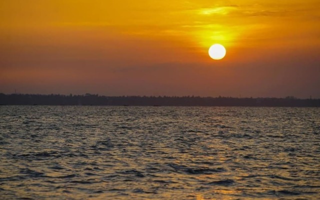 Fishermen Lagoon Villa