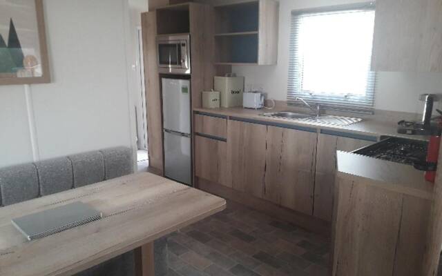 Immaculate 2-bed Static Caravan in Carlisle