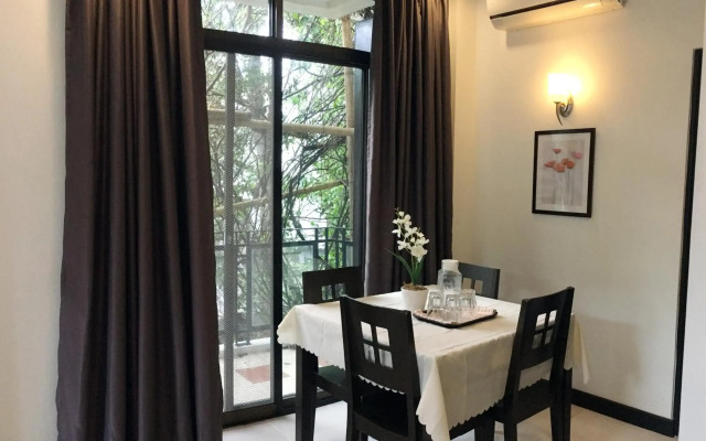 One Crescent Place