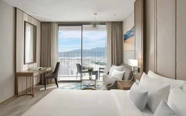 Panorama Beachfront Nha Trang by LYN Condotel – Guest Rooms – Nha Trang